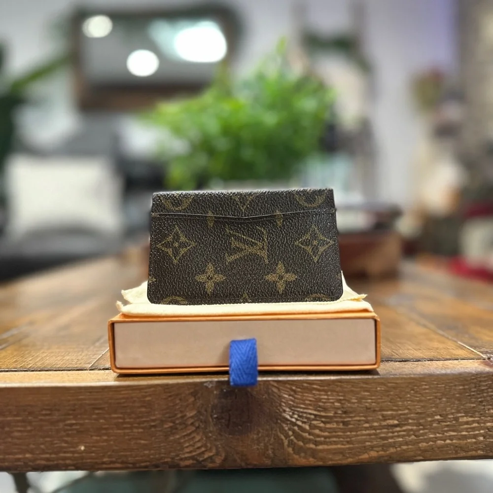 Louis Vuitton Monogram Card Holder Business Card Case Entrupy Authenticated COA
